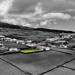 Casa Vaquinhas By Ponta Negra Azores *