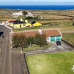 Casa Vaquinhas By Ponta Negra Azores * Altares