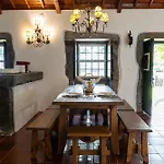Casa Vaquinhas By Ponta Negra Azores * Altares