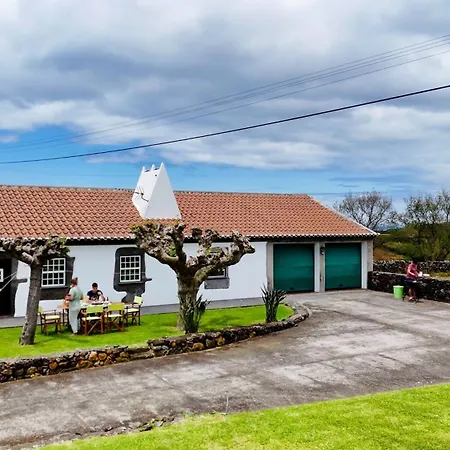 Casa Vaquinhas By Ponta Negra Azores Altares