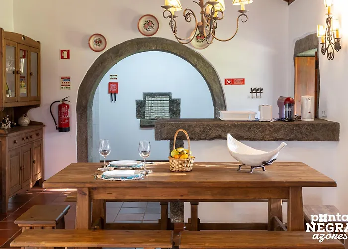 Casa Vaquinhas By Ponta Negra Azores *